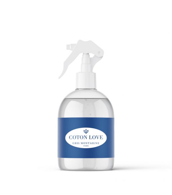 Les parfums textile gris Montaigne laisse une odeur fraîche et envoûtante dans votre maison. Évadez vous avec Coton love