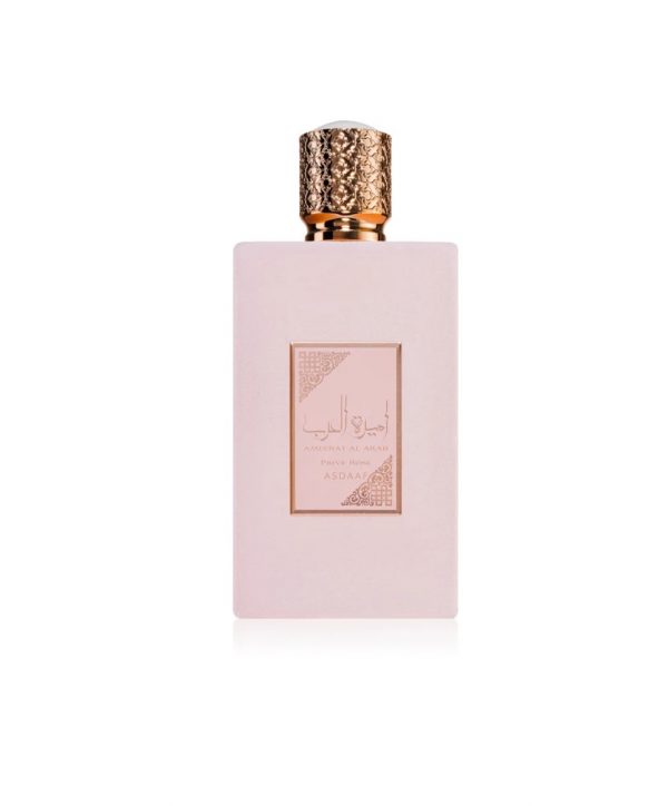 Ce parfum exquis pour femme est une ode à la féminité audacieuse et envoûtante, tissant un bouquet floral et fruité qui captive les sens dès la première vaporisation.